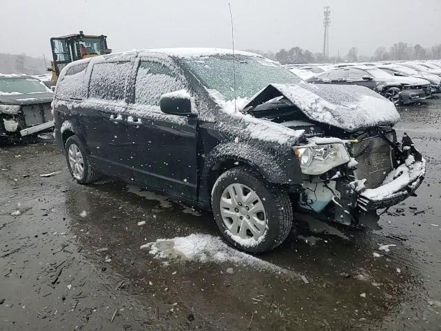 2019 Dodge Caravan - Image 11