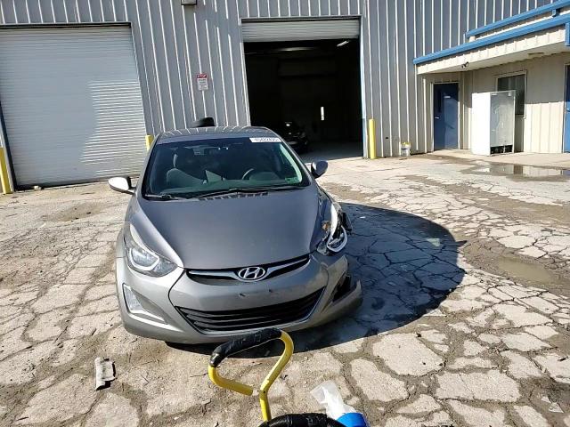 2025 Hyundai Elantra - Image 11