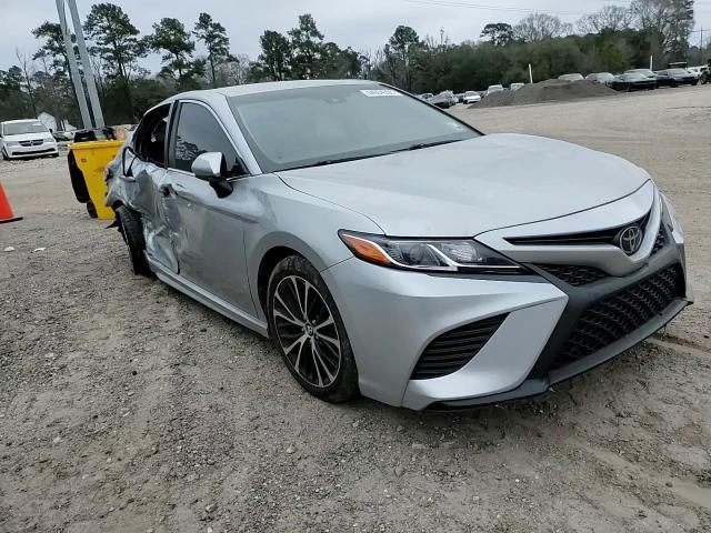2018 Toyota Camry - Image 11