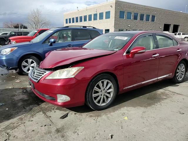 2012 Lexus ES - Image 13