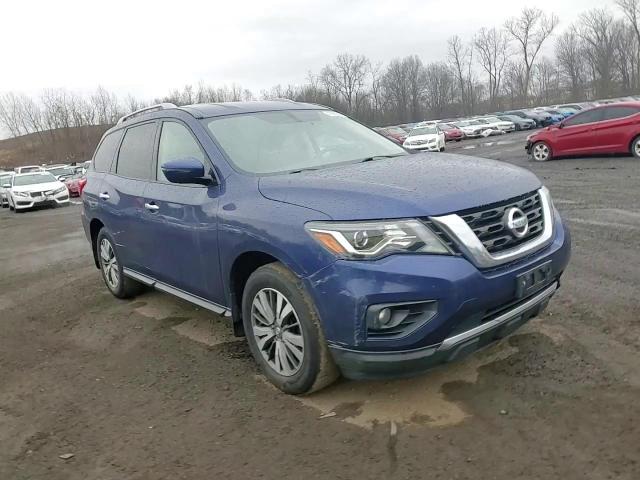 2018 Nissan Pathfinder - Image 11