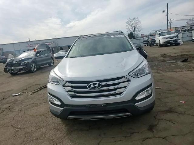 2015 Hyundai Santa Fe - Image 11
