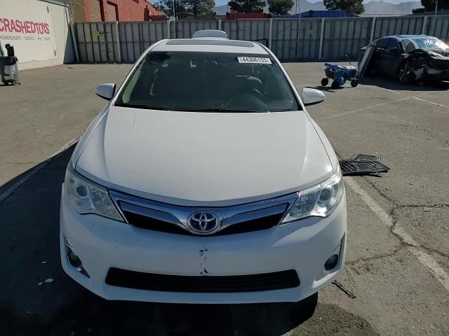 2013 Toyota Camry - Image 11