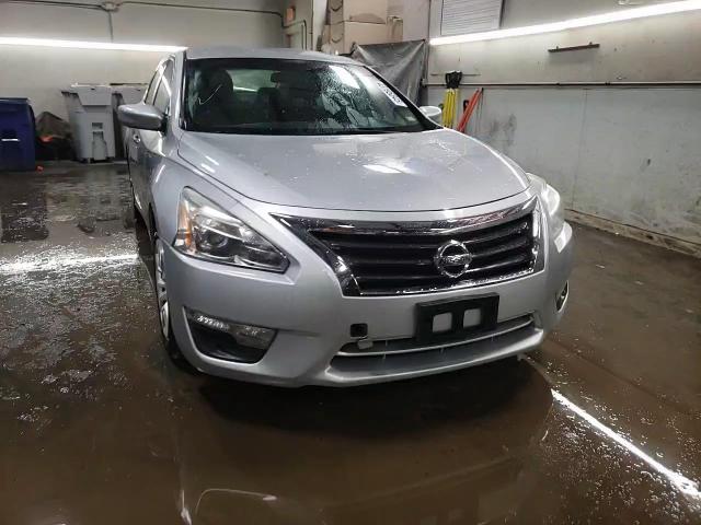 2013 Nissan Altima - Image 13