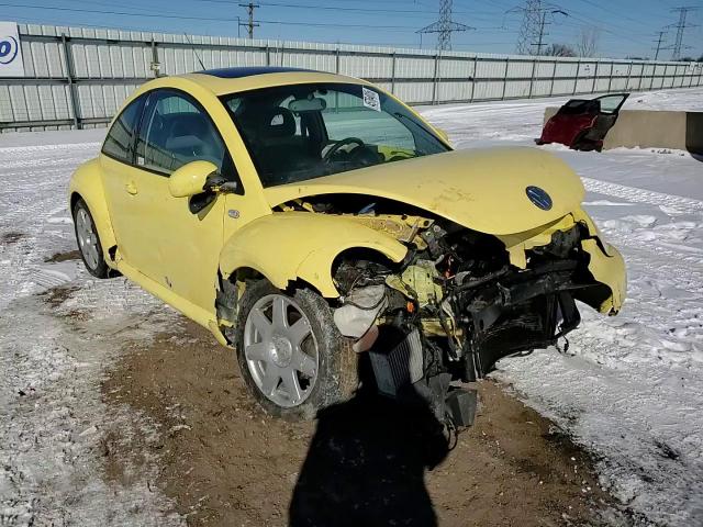 2002 Volkswagen Beetle - Image 10