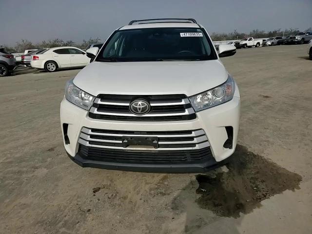 2017 Toyota Highlander - Image 12