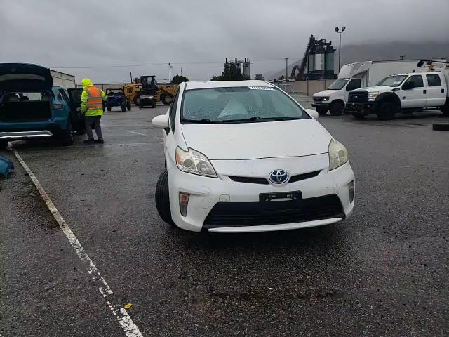 2014 Toyota Prius - Image 11