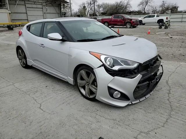 2013 Hyundai Veloster - Image 10
