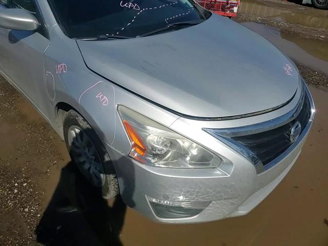 2015 Nissan Altima - Image 11