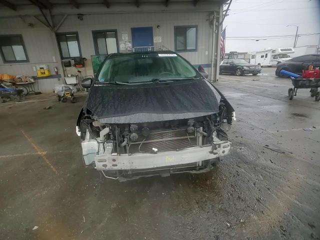 2015 Toyota Prius - Image 11