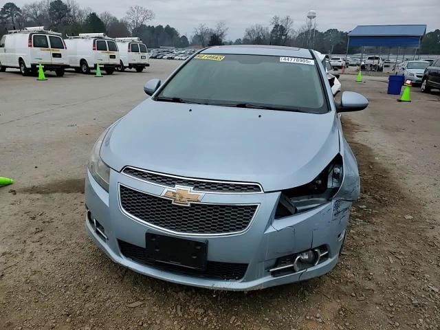2011 Chevrolet Cruze - Image 11