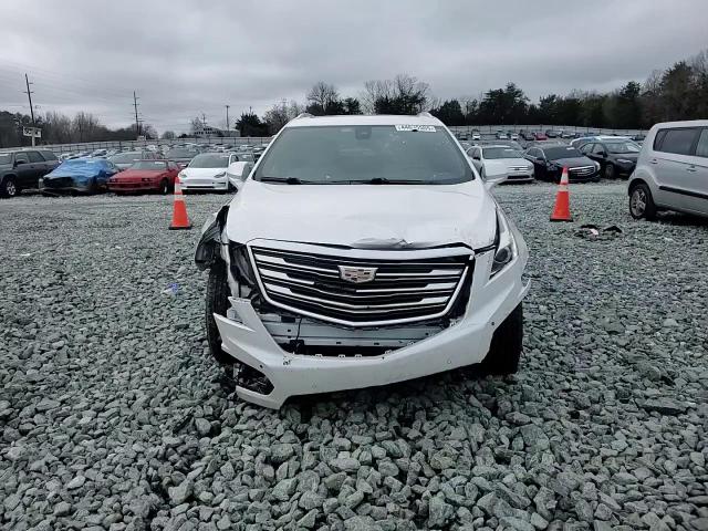 2017 Cadillac XT5 - Image 11