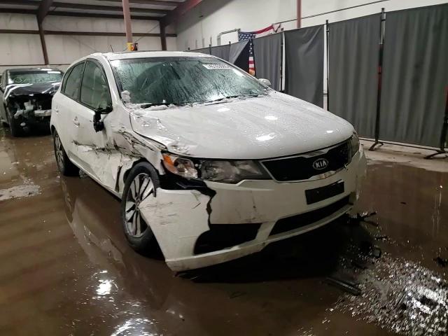 2013 Kia Forte - Image 13