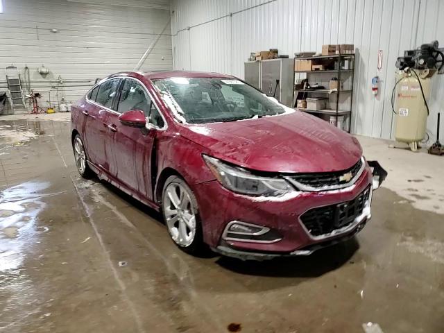 2018 Chevrolet Cruze - Image 11