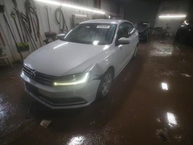 2017 Volkswagen Jetta - Image 13
