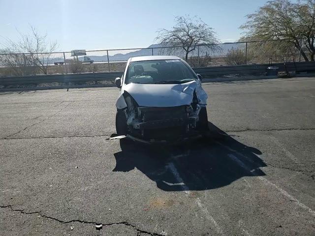 2011 Honda Fit - Image 10