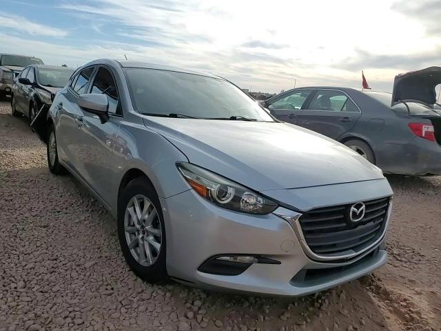 2017 Mazda 3 - Image 11