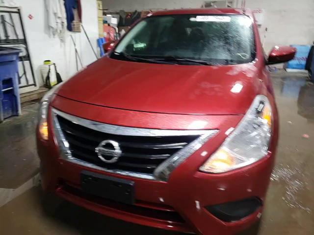 2019 Nissan Versa - Image 13
