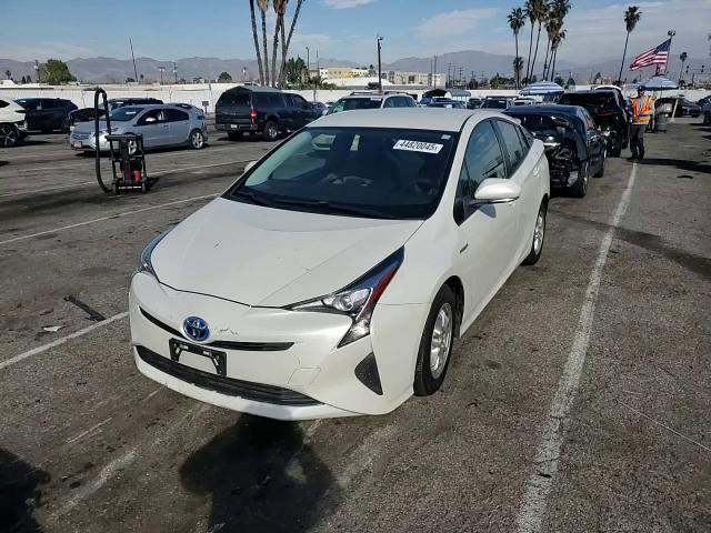 2016 Toyota Prius - Image 11