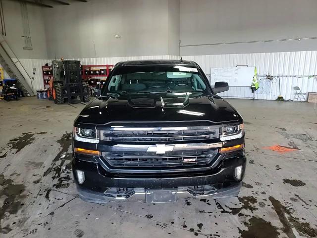 2018 Chevrolet Silverado - Image 11