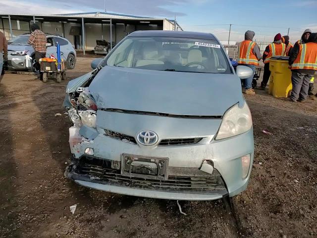 2013 Toyota Prius - Image 11