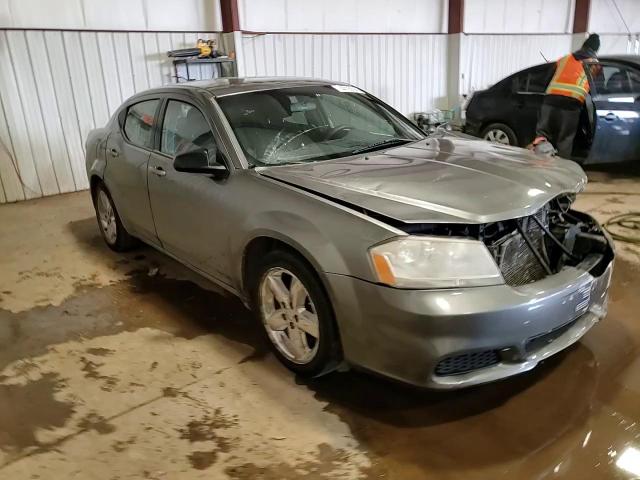 2012 Dodge Avenger - Image 13