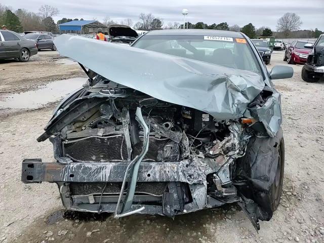 2010 Toyota Camry - Image 11