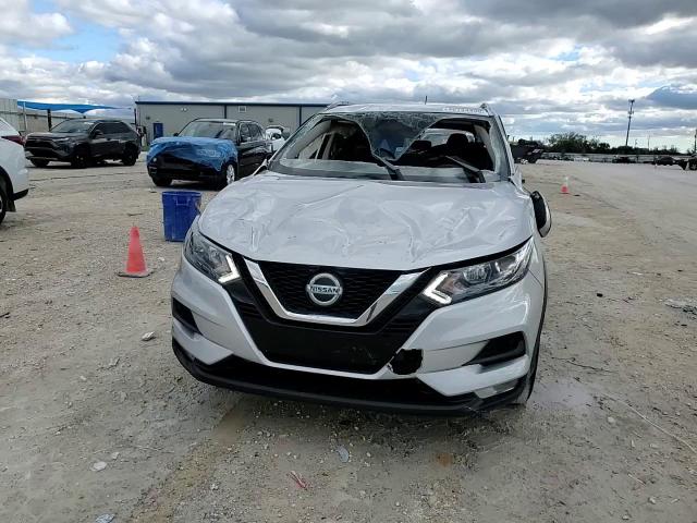 2020 Nissan Rogue - Image 15
