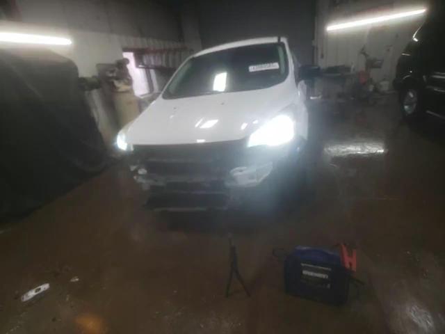 2016 Ford Escape - Image 14