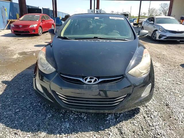 2013 Hyundai Elantra - Image 13