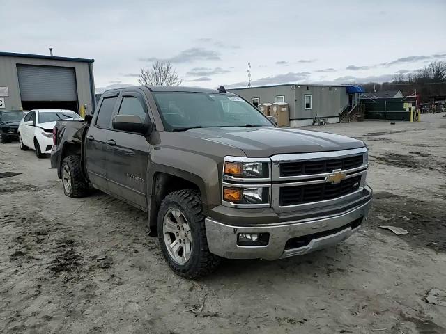 2015 Chevrolet Silverado - Image 11