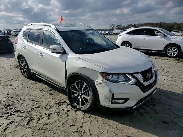 2018 Nissan Rogue - Image 12