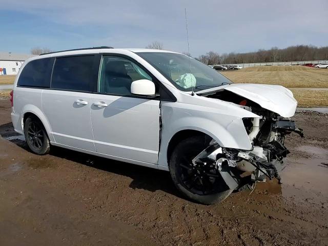 2020 Dodge Caravan - Image 12