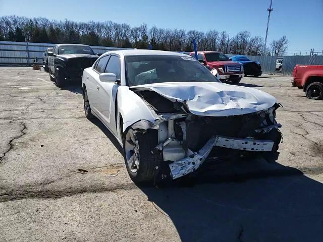 2016 Dodge Charger - Image 11