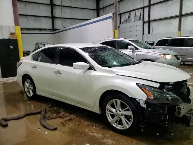 2015 Nissan Altima - Image 14