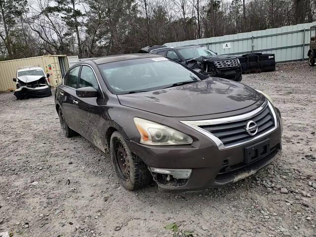 2015 Nissan Altima - Image 11