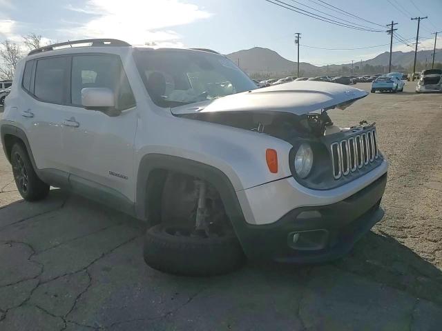 2016 Jeep Renegade - Image 11