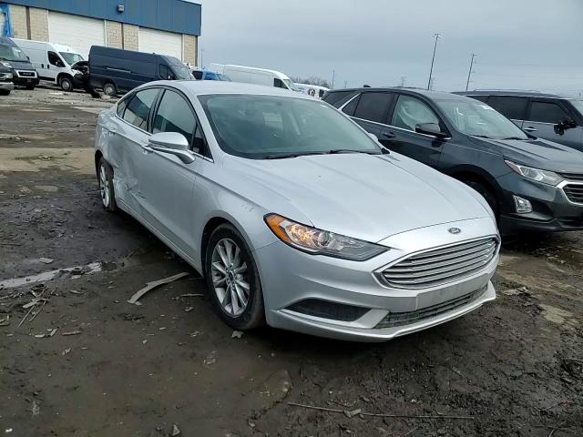 2017 Ford Fusion - Image 11