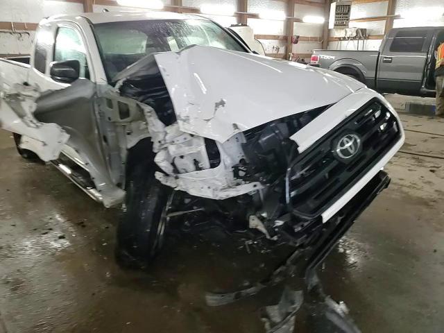 2019 Toyota Tacoma - Image 13