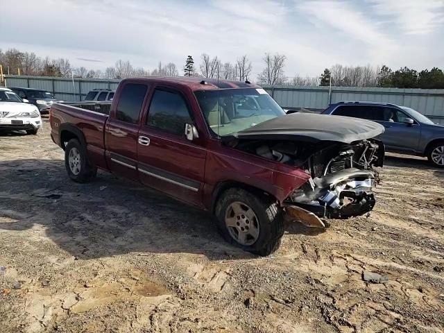 2004 Chevrolet Silverado - Image 10