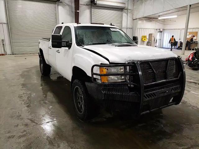 2011 GMC Sierra - Image 11