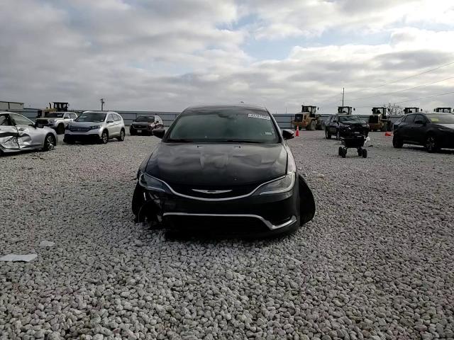 2016 Chrysler 200 - Image 11