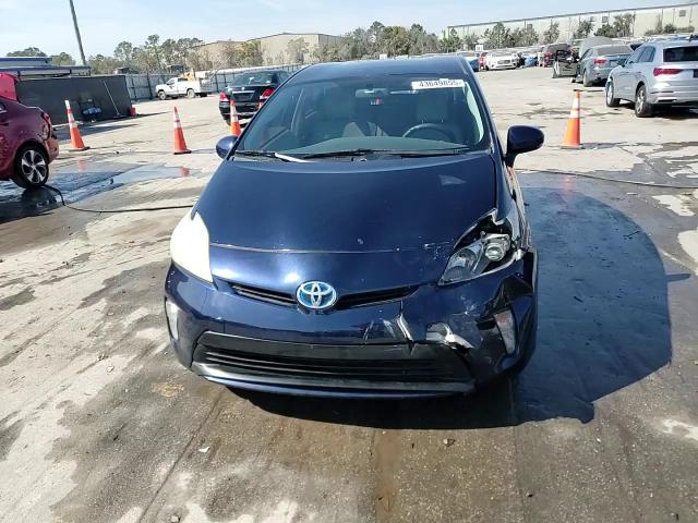 2014 Toyota Prius - Image 13