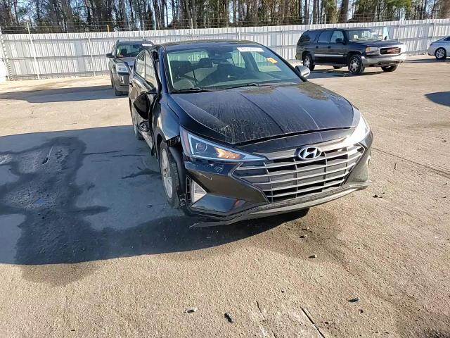 2020 Hyundai Elantra - Image 11