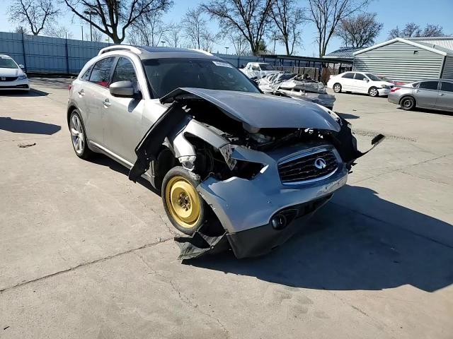 2011 Infiniti FX - Image 12