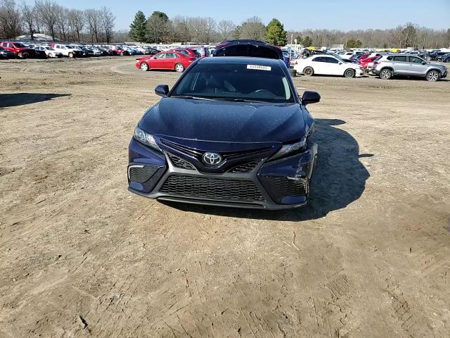 2022 Toyota Camry - Image 11