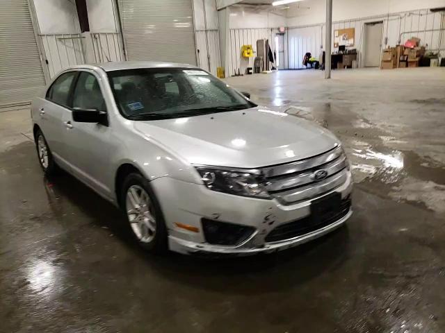 2010 Ford Fusion - Image 10