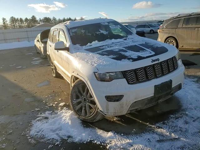 2018 Jeep Grand Cherokee - Image 11