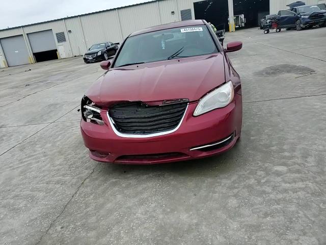 2013 Chrysler 200 - Image 10