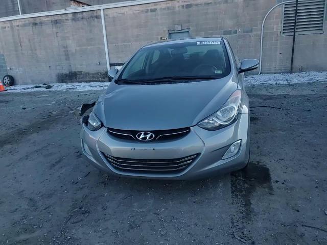 2012 Hyundai Elantra - Image 11